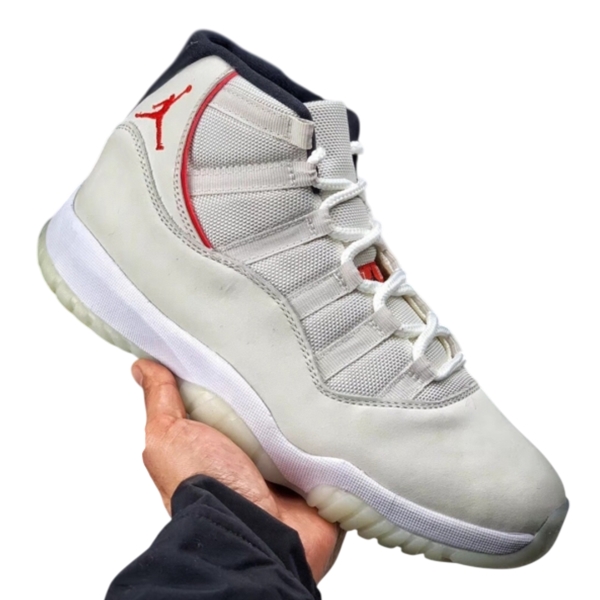 Air Jordan 11 Platinum Tint